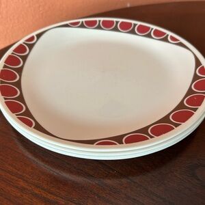 Corelle dinner plates Patterned Dinner Plate Set of 4 like new